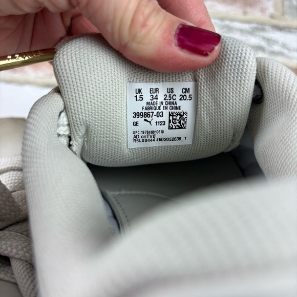 GIRLS Fenty Puma Creeper Phatty Nubuck Warm White Sneakers, Size 2.5 - Picture 5 of 10